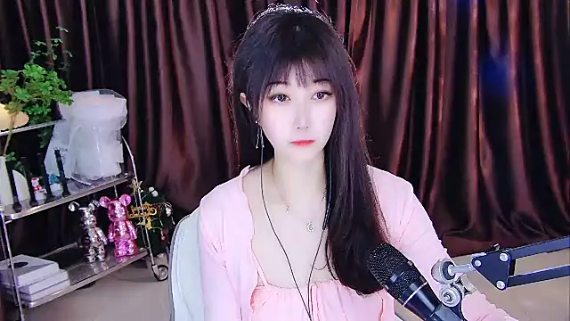 xiaoya666--baby online show from February 20, 2025, 2:24 pm