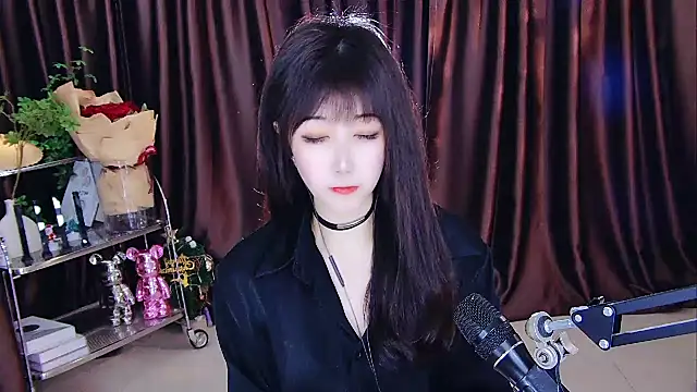xiaoya666--baby online show from February 27, 2025, 2:32 pm