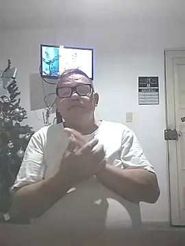 Snapshot of catatunboculion chatting on December 19, 2024, 10:24 am catatunboculion online show from December 19, 2024, 10:24 am