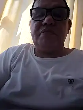 Snapshot of catatunboculion chatting on January 7, 2025, 4:59 pm catatunboculion online show from January 7, 2025, 4:59 pm