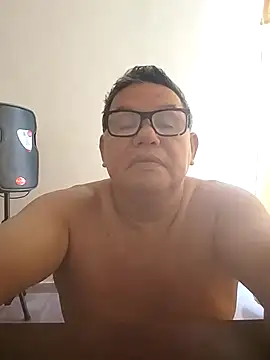 Snapshot of catatunboculion chatting on January 18, 2025, 1:40 pm catatunboculion online show from January 18, 2025, 1:40 pm