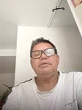 Snapshot of catatunboculion chatting on February 11, 2025, 5:40 pm catatunboculion online show from February 11, 2025, 5:40 pm