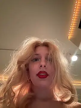 Snapshot of XMelissaX chatting on September 12, 2025, 7:47 pm XMelissaX online show from September 12, 2025, 7:47 pm