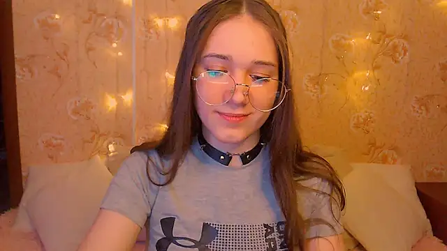 Snapshot of fluffy_kitty_ chatting on February 8, 2026, 9:29 pm fluffy kitty online show from February 8, 2026, 9:29 pm