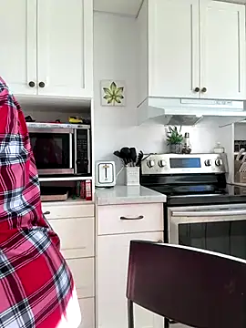 Sweetleeahxx online show from October 3, 2025, 2:14 pm