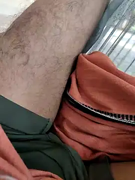 Snapshot of Shibuvyyyy chatting on October 13, 2025, 5:18 am Shibuvyyyy online show from October 13, 2025, 5:18 am