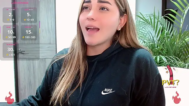 Snapshot of Lucia_star__ chatting on October 31, 2025, 2:34 am Lucia star online show from October 31, 2025, 2:34 am