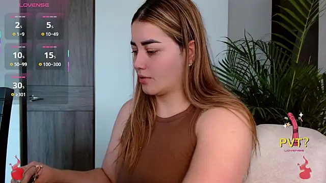 Snapshot of Lucia_star__ chatting on November 3, 2025, 4:08 pm Lucia star online show from November 3, 2025, 4:08 pm