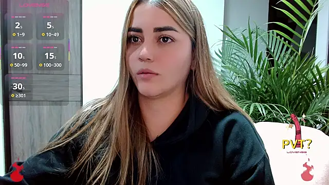 Snapshot of Lucia_star__ chatting on November 5, 2025, 2:55 am Lucia star online show from November 5, 2025, 2:55 am