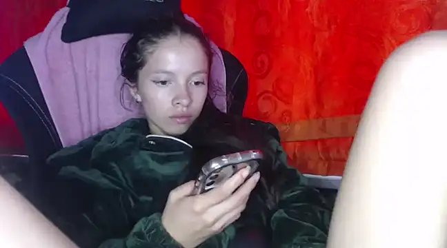 sweetdam12 online show from December 10, 2024, 8:49 pm