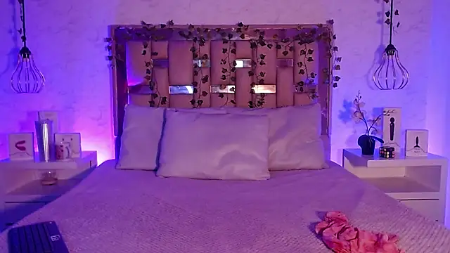 Snapshot of GigiVolkova chatting on September 22, 2025, 8:11 pm GigiVolkova online show from September 22, 2025, 8:11 pm