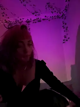 Snapshot of GigiVolkova chatting on October 5, 2025, 10:18 pm GigiVolkova online show from October 5, 2025, 10:18 pm