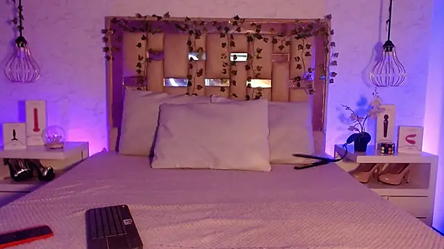 Snapshot of GigiVolkova chatting on October 9, 2025, 7:45 pm GigiVolkova online show from October 9, 2025, 7:45 pm