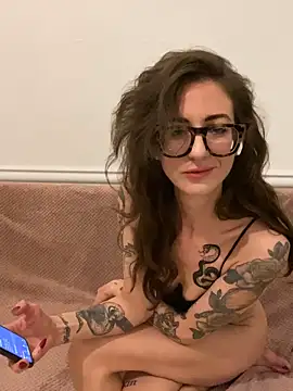 Thunder-Cunt online show from October 26, 2025, 6:47 pm