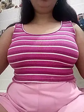 Snapshot of cute-mahek chatting on October 24, 2025, 10:33 am cute-mahek online show from October 24, 2025, 10:33 am