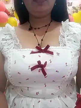 cute-mahek online show from May 7, 2026, 6:35 pm