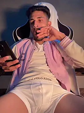 AjaxStar online show from February 7, 2026, 1:04 pm