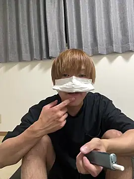 Snapshot of onimakura chatting on August 2, 2026, 11:41 am onimakura online show from August 2, 2026, 11:41 am
