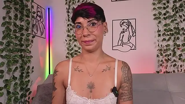 MiaMorgan  online show from June 25, 2026, 12:42 pm