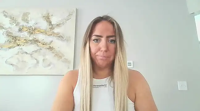 Snapshot of sunshinekisses chatting on March 1, 2025, 4:54 pm sunshinekisses online show from March 1, 2025, 4:54 pm