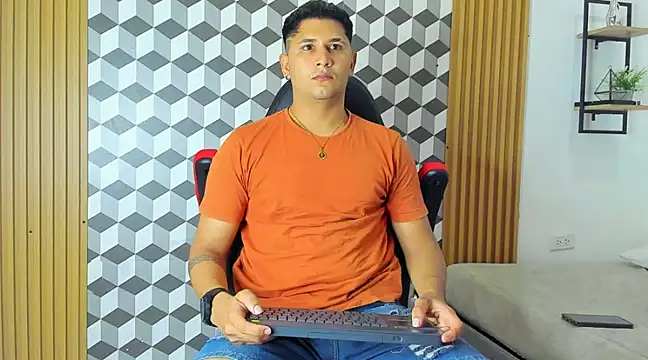 mathias cocks online show from January 8, 2025, 8:39 pm