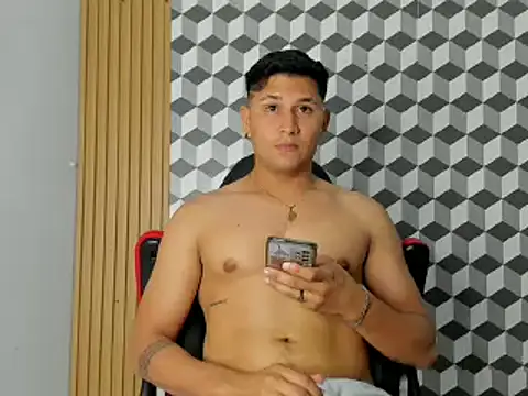 mathias cocks online show from February 10, 2025, 11:34 pm