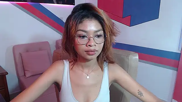 Perla prg online show from December 27, 2024, 8:18 pm
