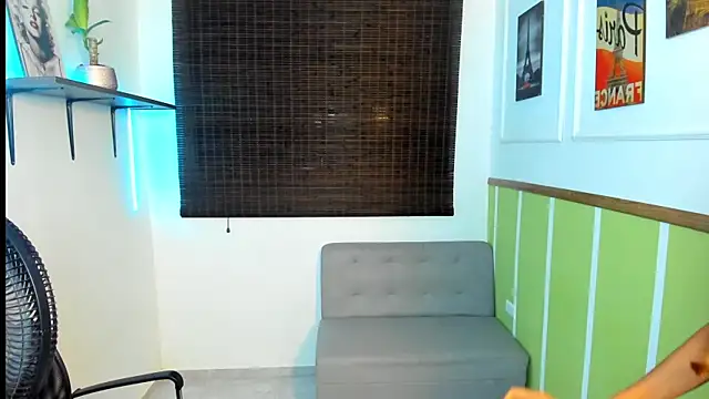 Snapshot of Perla_prg chatting on November 4, 2025, 8:41 pm Perla prg online show from November 4, 2025, 8:41 pm