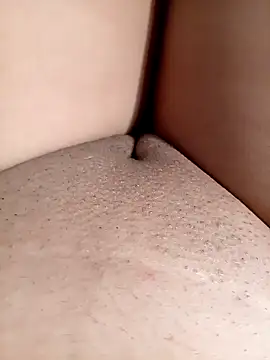 Snapshot of Khaleyssi chatting on December 28, 2024, 2:42 pm Khaleyssi online show from December 28, 2024, 2:42 pm