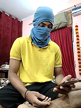 Snapshot of Fucker_111 chatting on April 13, 2026, 1:00 am Fucker 111 online show from April 13, 2026, 1:00 am