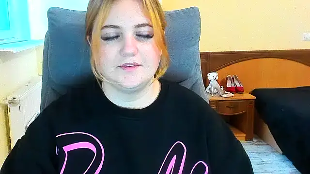 Snapshot of Doliss chatting on January 22, 2025, 6:52 am Doliss online show from January 22, 2025, 6:52 am