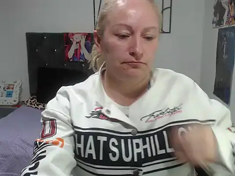 emperabigbootybigass online show from June 22, 2026, 12:24 pm