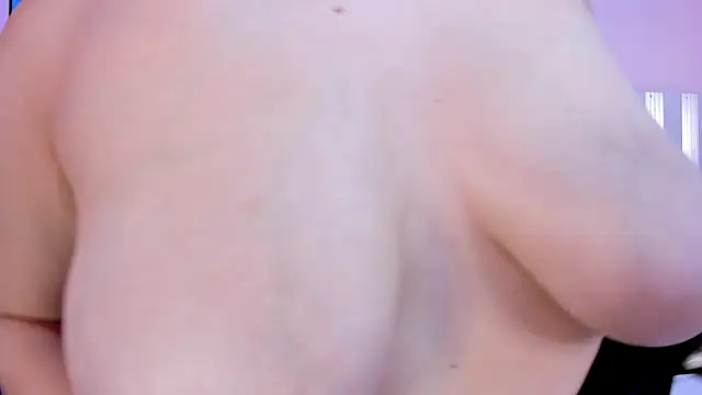 Snapshot of nova_lane chatting on October 23, 2025, 7:34 pm nova lane online show from October 23, 2025, 7:34 pm