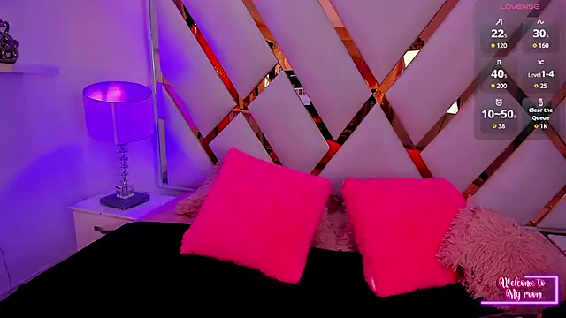 Snapshot of samy__milf chatting on November 6, 2025, 7:15 pm samy milf online show from November 6, 2025, 7:15 pm