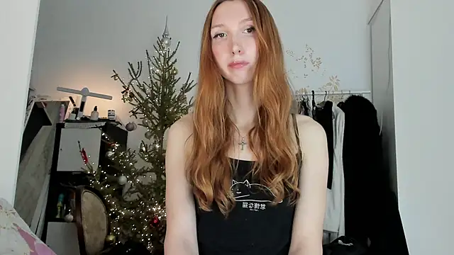 LisaIcon online show from January 13, 2026, 9:42 pm