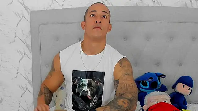 luigiferrara online show from November 22, 2025, 7:13 pm