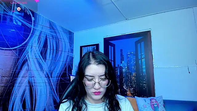 Violetaa diazz online show from March 22, 2025, 8:15 pm