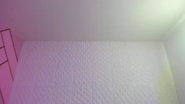 Violetaa diazz online show from May 9, 2026, 9:09 pm