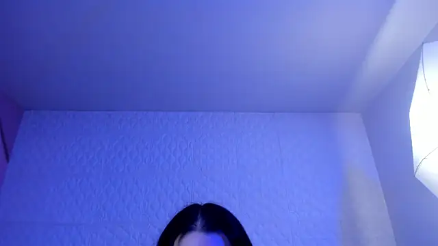Violetaa diazz online show from June 19, 2026, 9:18 pm