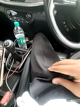 dickerdaddy25 online show from February 12, 2026, 12:11 pm