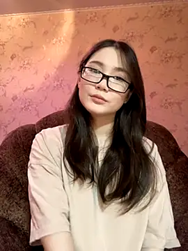 Snapshot of Milka23 chatting on October 19, 2025, 3:34 pm Milka23 online show from October 19, 2025, 3:34 pm