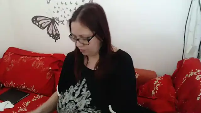LadyHellene online show from January 16, 2025, 2:41 pm