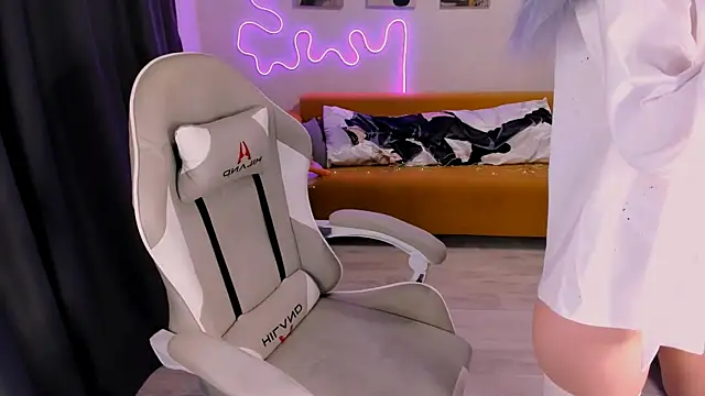 Sweet Richal online show from April 17, 2026, 9:29 pm