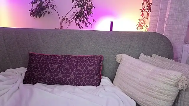 MeganWitch online show from November 2, 2025, 6:10 pm