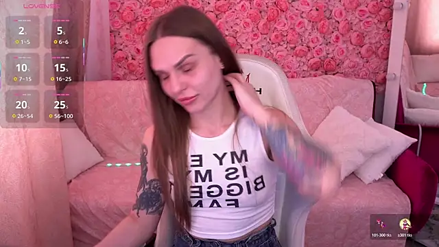 KiraGrayy online show from March 14, 2026, 2:00 pm