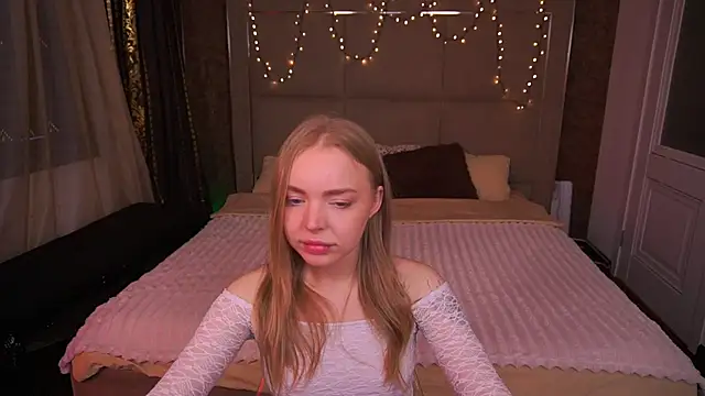 EmilySunshineS online show from June 3, 2026, 5:54 am