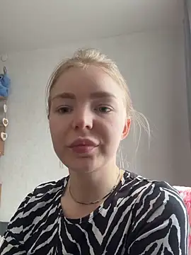 EmilySunshineS online show from June 11, 2026, 10:24 am
