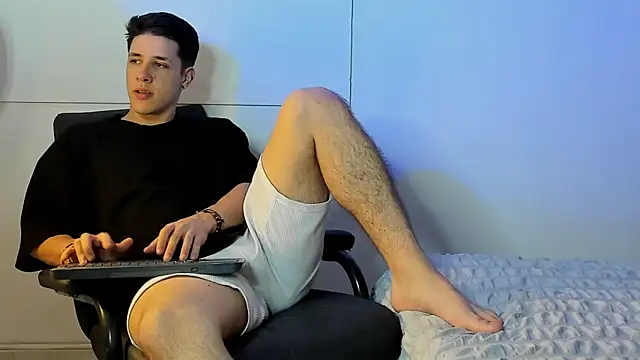 Snapshot of Adan_rivas_ chatting on February 1, 2025, 1:23 am Adan rivas online show from February 1, 2025, 1:23 am