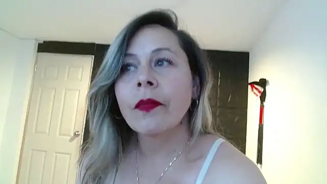 CINTHIA1609 online show from September 22, 2025, 8:11 pm