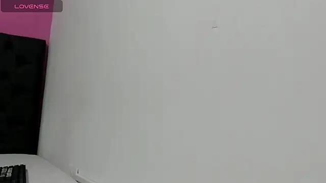  candy jade  online show from October 18, 2025, 12:17 pm